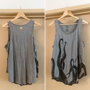 Torrid/Her Universe Ursula Active Tank